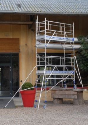 Échafaudage roulant aluminium Totem 2 Line 250 - Comabi SNC - hauteur de travail maximale 9,90 m_3