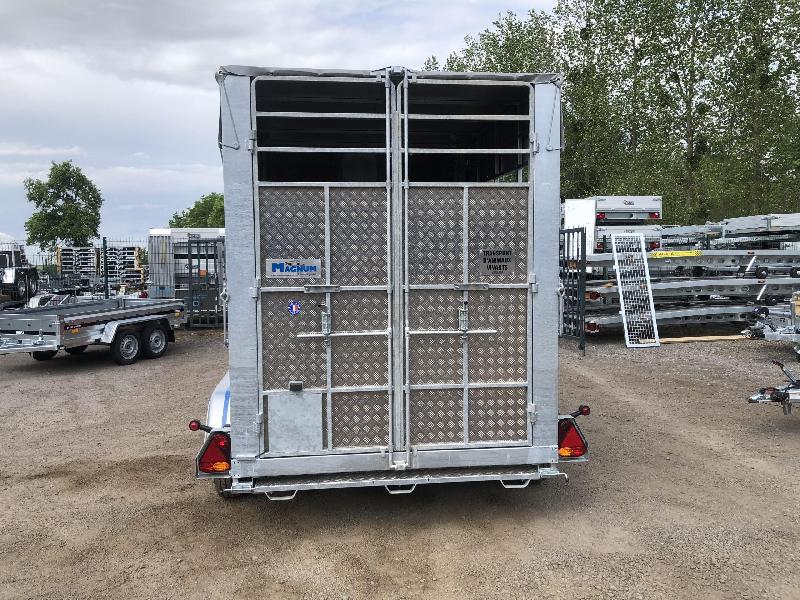 Remorque pour transport d'animaux - 3 places - 3,20 x 1,80 x 2,20 m - 3000 kg - MAGNUM VAN BOVIN 300VB5_3