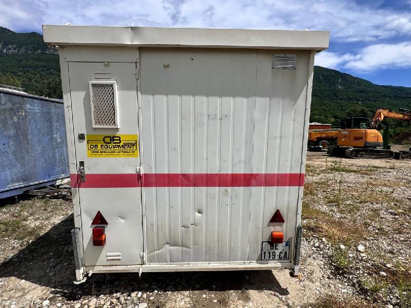 Courant RFLG400 Cabane de chantier sur roues_3