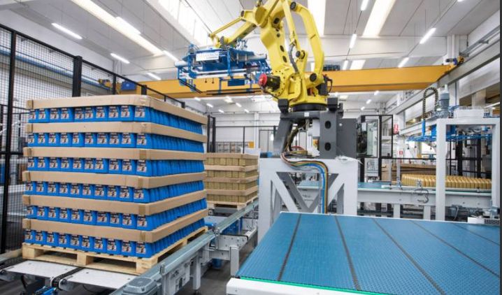 Rad et Sagittarius - Dépalettiseurs pour bouteilles et bidons - Tête magnétique ou à vide - Clevertech France_3