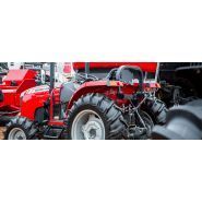 Tracteur Massey Ferguson avec capacité de relevage 1 580 kg