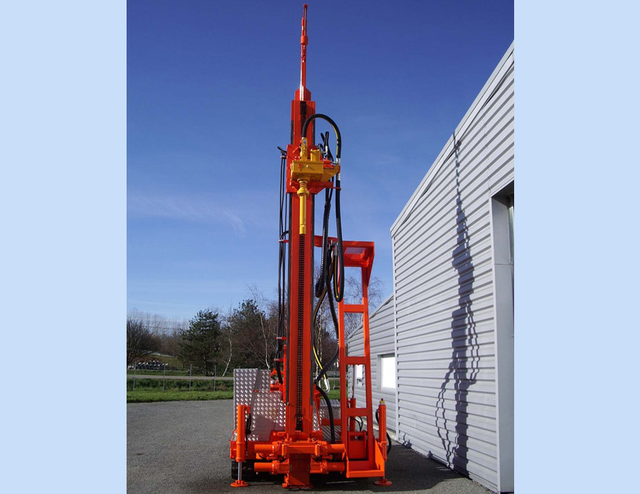 Sondeuse autonome hydraulique sur chenilles caoutchouc - Perkins diesel - 112 cv_3
