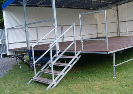 Scène mobile en aluminium - Modèle Solenzara - 45 m² - 1 pente - Conception légère et résistante_3