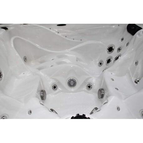 THE SOLACE - spa 3 places - 5 assises 213 x 213 x 91 cm_3