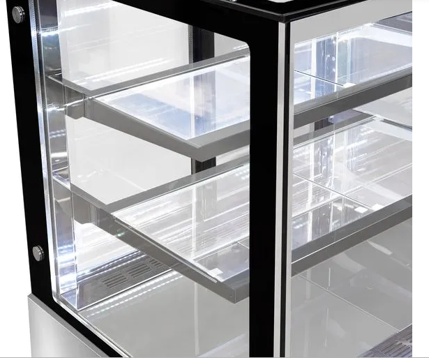 Vitrine réfrigérée de présentation avec service arrière de 1,80 mètres_3