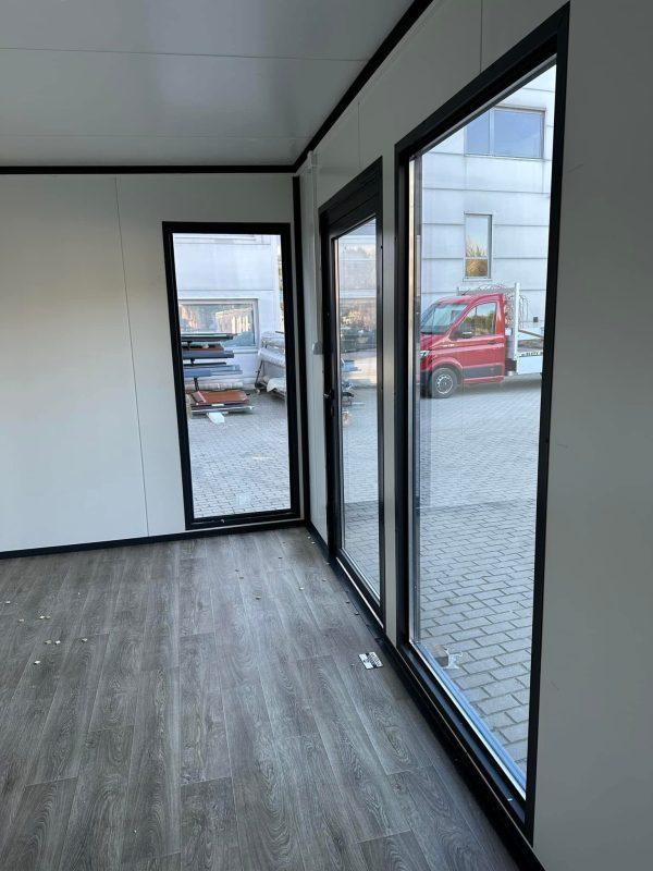 Bureau de jardin 15 mètres carrés - bien isolé avec grande façade vitrée et finition moderne_3
