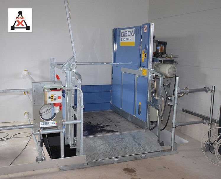 Monte-charges de chantier 850 ZM P - GEDA Dechentreiter GmbH & Co. KG - 850 kg - hauteur jusqu'à 100 m_3