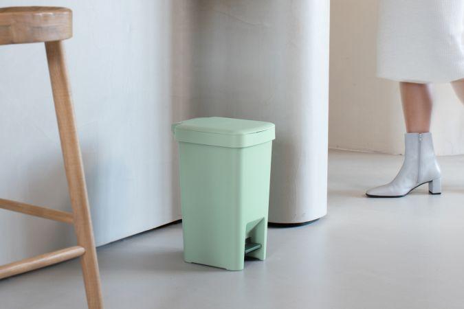 Poubelle à pédale StepUp 10 litres Jade Green - Brabantia - Tri organisé et hygiénique_3