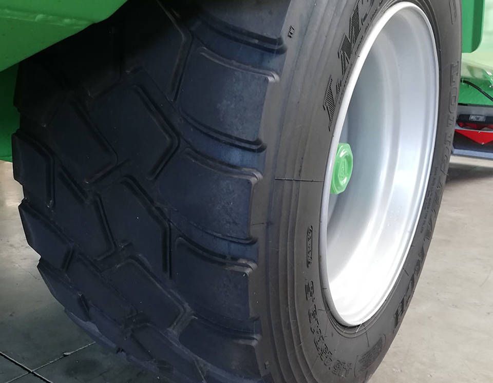 Betimax R - Remorque bétaillère Joskin - Caisse monocoque en acier HLE - Longueur 5000 mm_3