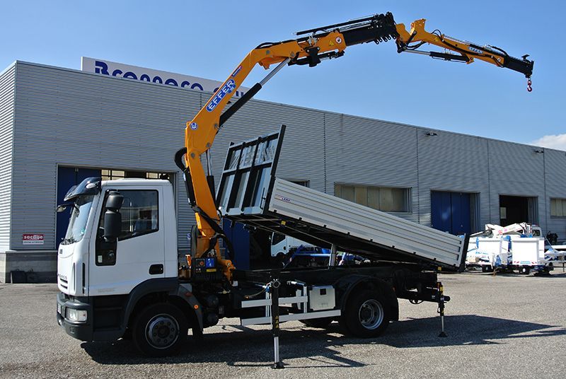 Grue auxiliaire light 100 - Effer - pression 340 bar - capacité 2 à 0 txm_3