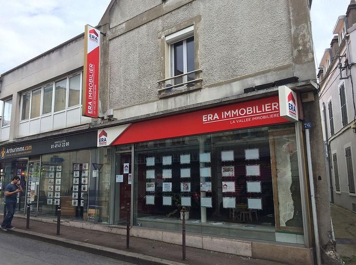 Tablette et totem - Fabrication et installation de signalétique, enseignes et totems personnalisés_3