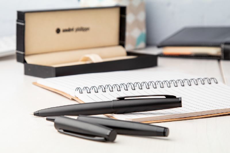 Parure stylo à bille et roller - finition mate noire - encre bleue - marque André Philippe_3