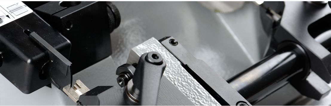 203 machine pour clés à panneton et à pompe - Keyline S.p.A. - structure en fonte - poids 32 kg_3