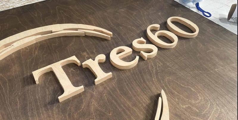 Panneau d'enseigne en bois vintage - style rétro sans lumière_3