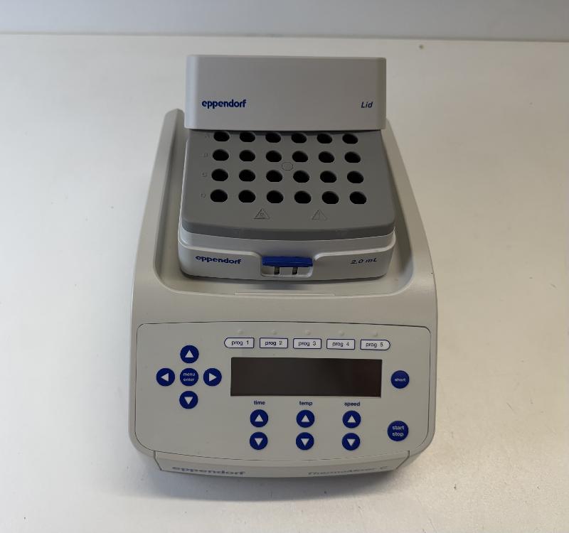 Bain chauffant à sec Eppendorf Thermomixer C_3