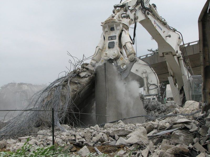 Pince de demolition hc pelles 2 à 165 tonnes_4