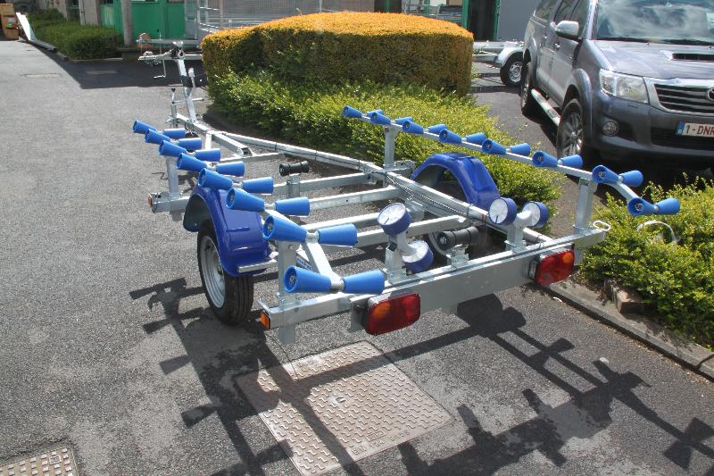 Sun-Way-Pneumatique-non freineé-500Kg Roue 13