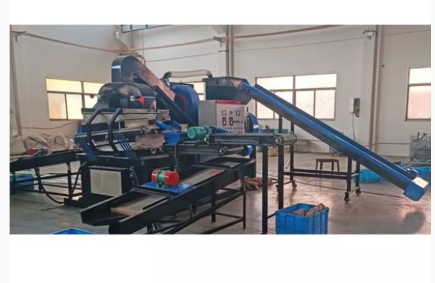 Granulateur de cuivre 80-120 kg/h pour le recyclage des câbles - haute performance et précision - EcoCuivre V15_3