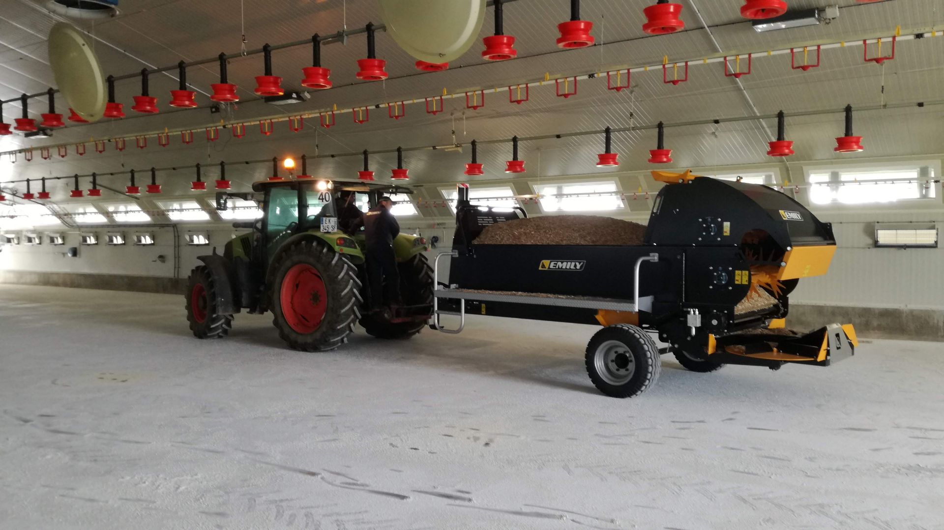 La pailleuse trainée à plateaux vulcano_3