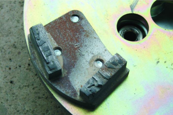 Ponceuse de sols Alpha - compacte et légère 42 kg - segments diamants remplaçables - marque Romus_3
