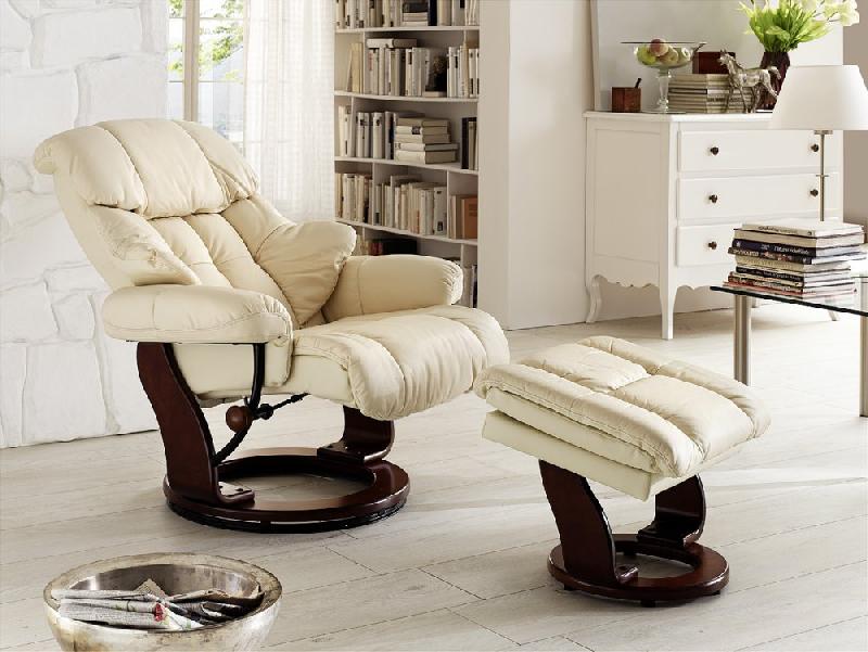 Fauteuil relax CLAIRAC - cuir crème - pied en bois noyer - avec repose-pied - inclinable à 135° et pivotant à 360°_3