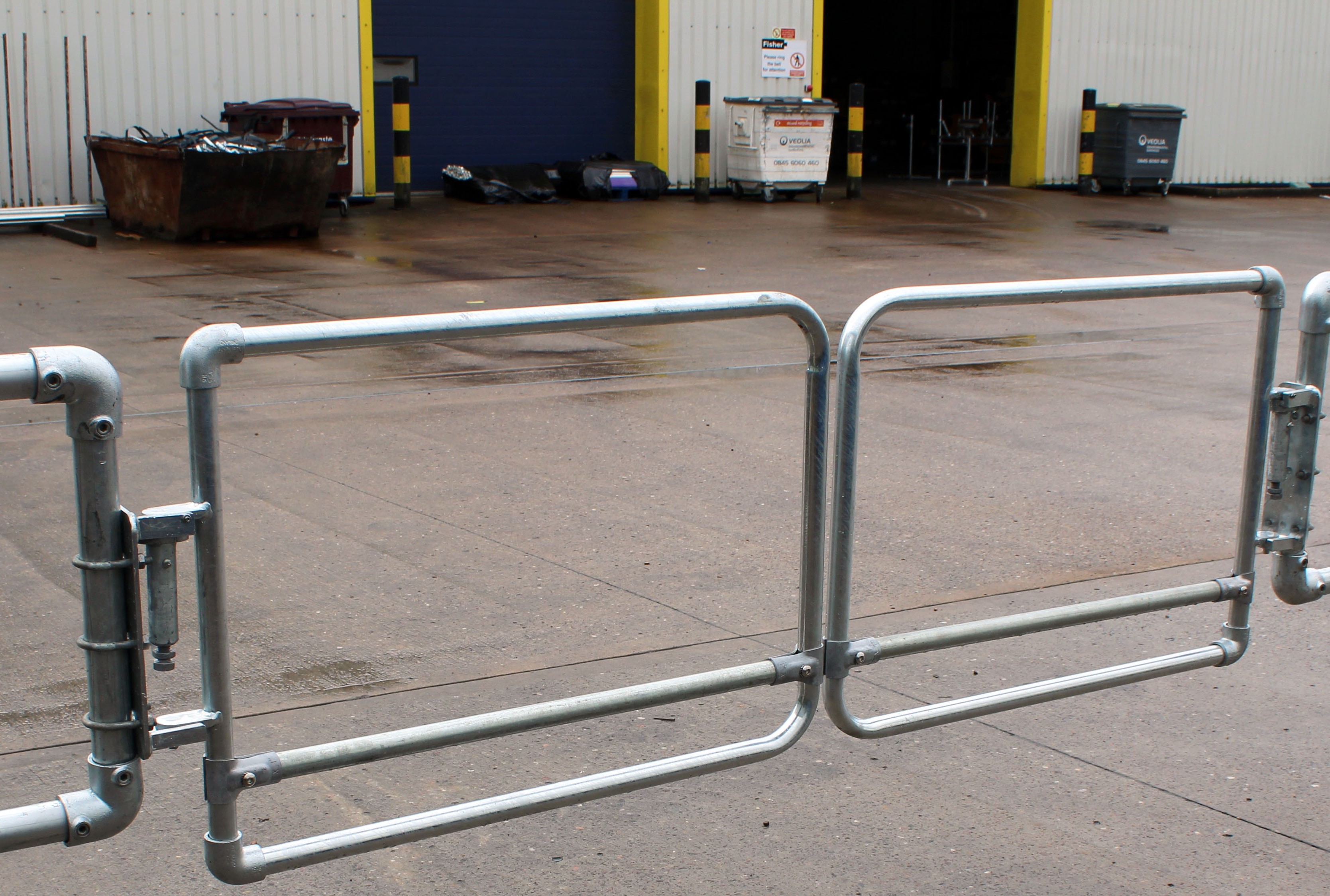 Portillon de sécurité autofermant_3