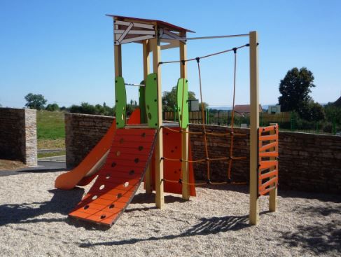 3723 - Ma Cabane, structure pour aire de jeux - Transalp - 1 tour filet avec toboggan, pont levis et mur d'escalade_3