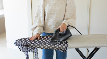 Table à repasser taille B -124 x 38 cm, pour fer vapeur - Denim Grey avec repose-fer à vapeur pour gauchers et droitiers_3