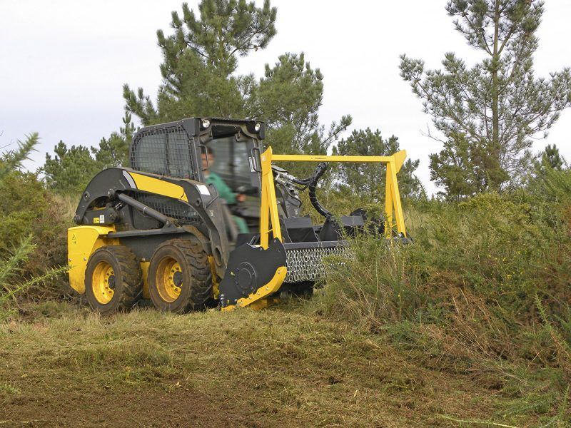 Twm broyeur forestier - TMC Cancela - largeur de travail 160-200 cm - robuste et compact pour mini-chargeuses hydrauliques_3