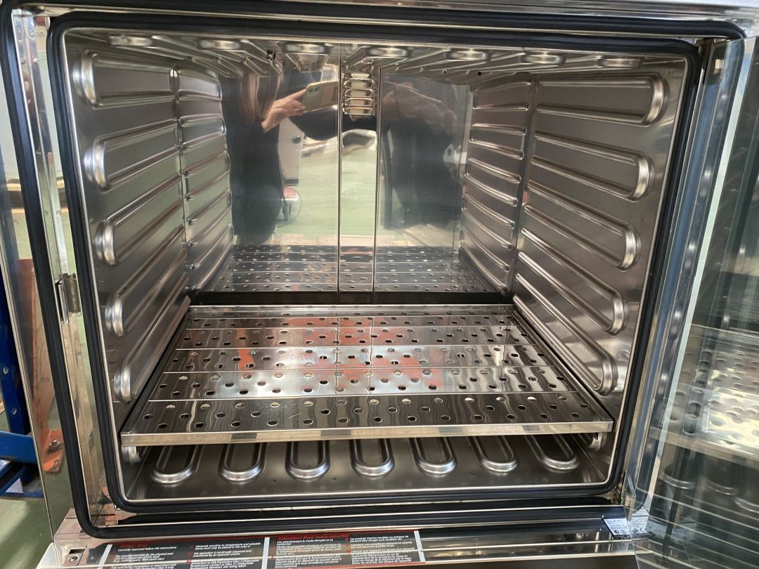 Incubateur de laboratoire d'occasion - memmert be500_3