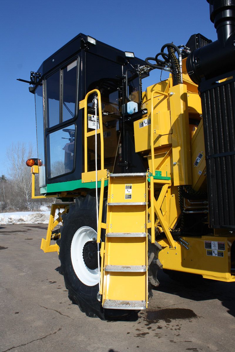 Arracheuse Oxbo 2430 - OxboCorp - Longueur sans tête 8.18 à 11.13 m - Largeur 2.59 m - Multi-récoltes_3