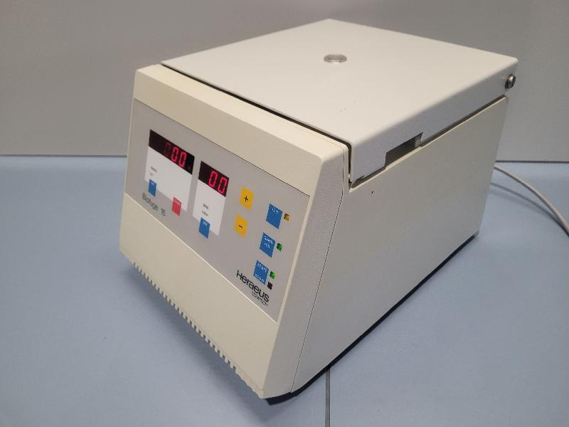 BIOFUGE 15 Centrifugeuse universelle à grande vitesse HERAEUS avec rotor 3754_3
