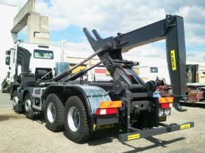 Bras amovible HPC pour camion - capacité 24 à 28T - système multi-caissons_3