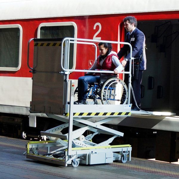Plateforme élévatrice mobile spéciale trains - Pégase - Accès PMR, 300 kg, intérieur et extérieur_3