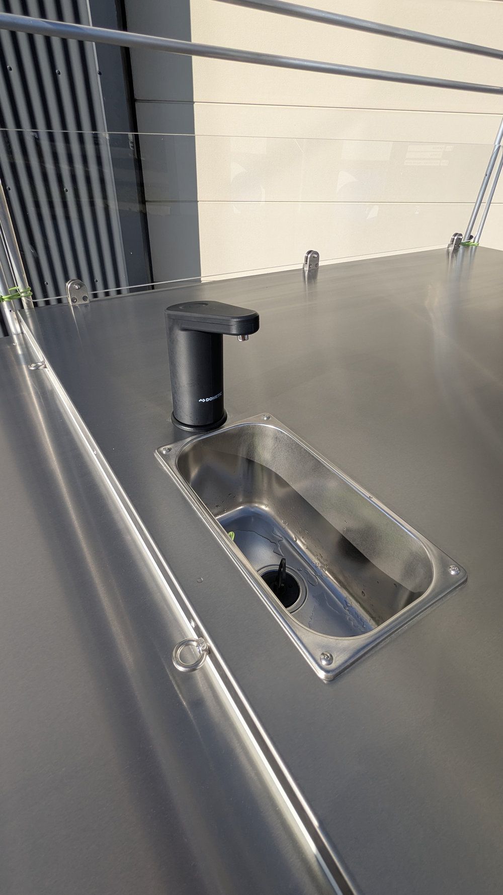 Triporteur street-food pour une restauration simple et qualitative lors d'événements, animations de quartier_3