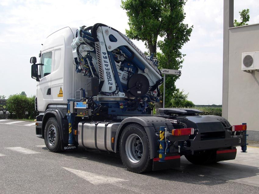 Serie 27500 e asc plus grue auxiliaire - cormach -  pression  300 bar_3