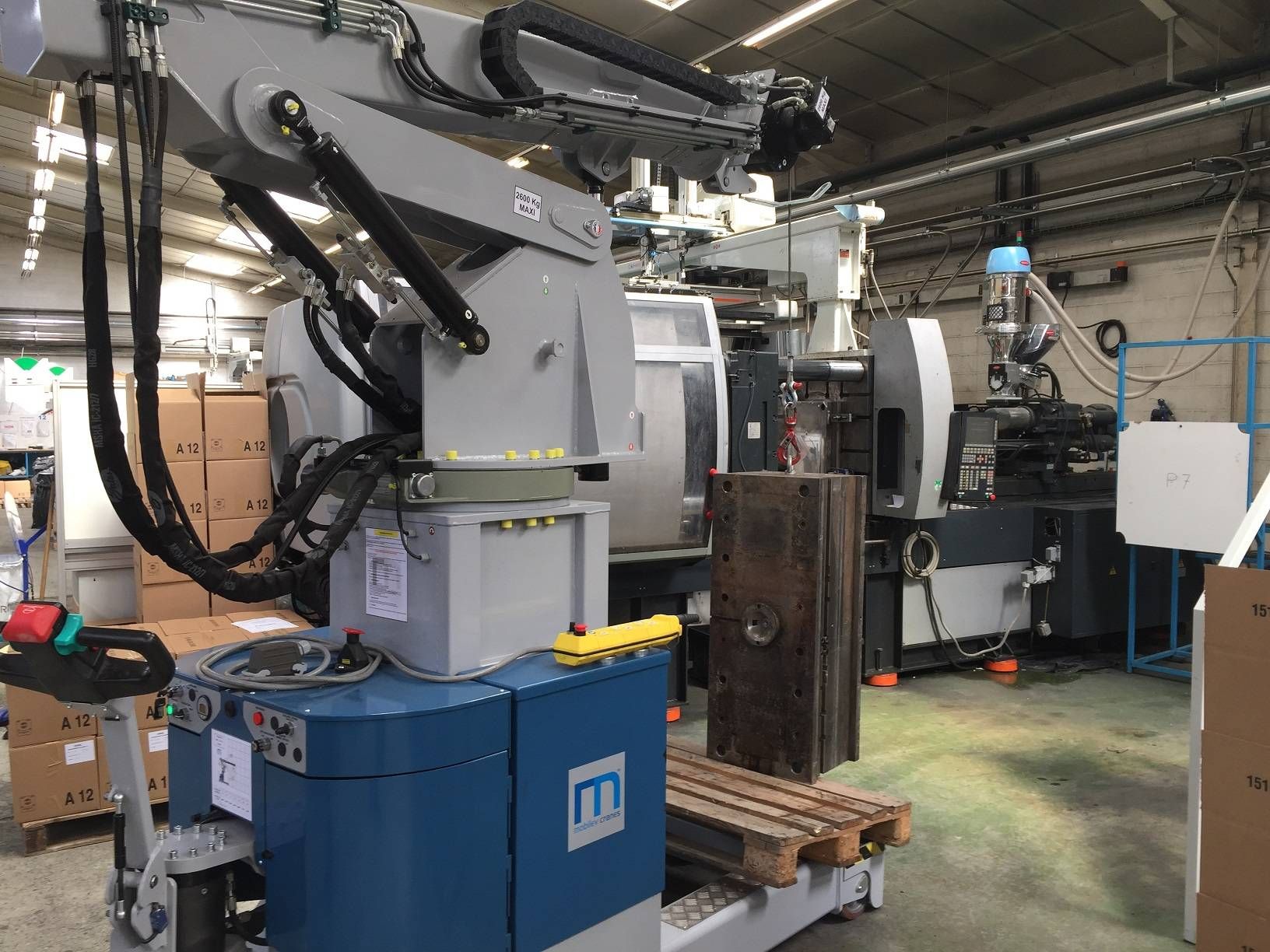 Mini-grue électrique 35MT 3x1 FCT - Mobilev Cranes - 3500 kg - Pour plasturgie et changement de moules_3