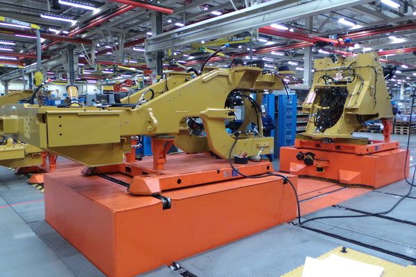 Ligne d'assemblage - technic one - chargeuses sur pneus_3