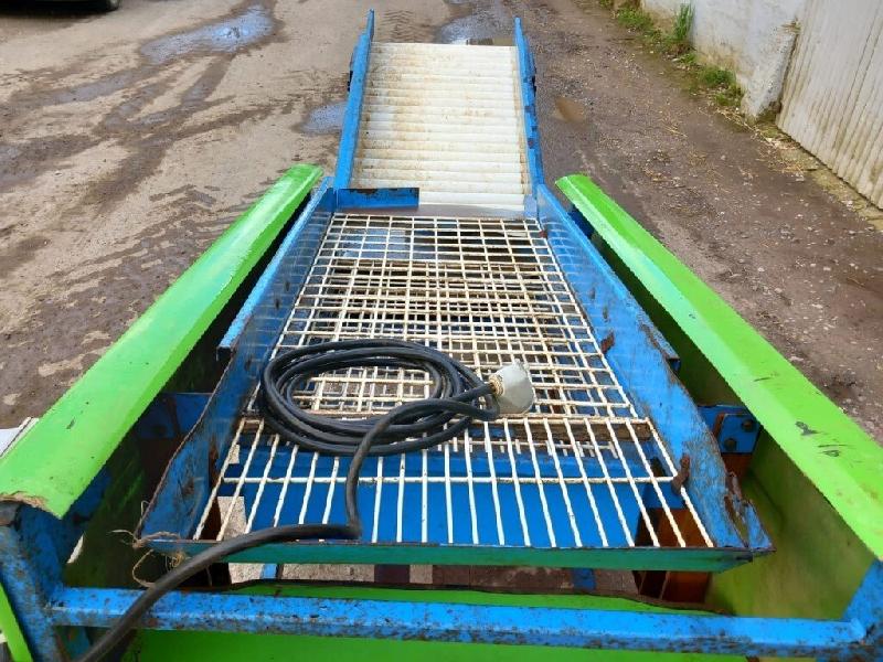 Trieur alimentaire d'occasion - Krukowiak Mini Gawron - Calibreur avec table à rouleaux et 3 grilles_3