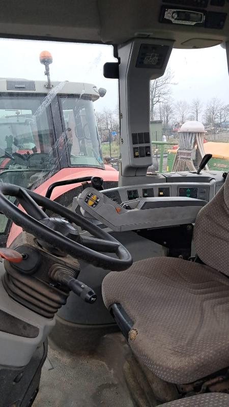Tracteur agricole Claas AXION 820 CEBIS - 200 ch - puissant et équipé_3