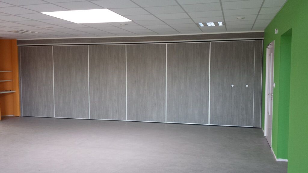 Cloison mobile acoustique de 39 à 60 rwdb panneaux pleins ou vitrés_4