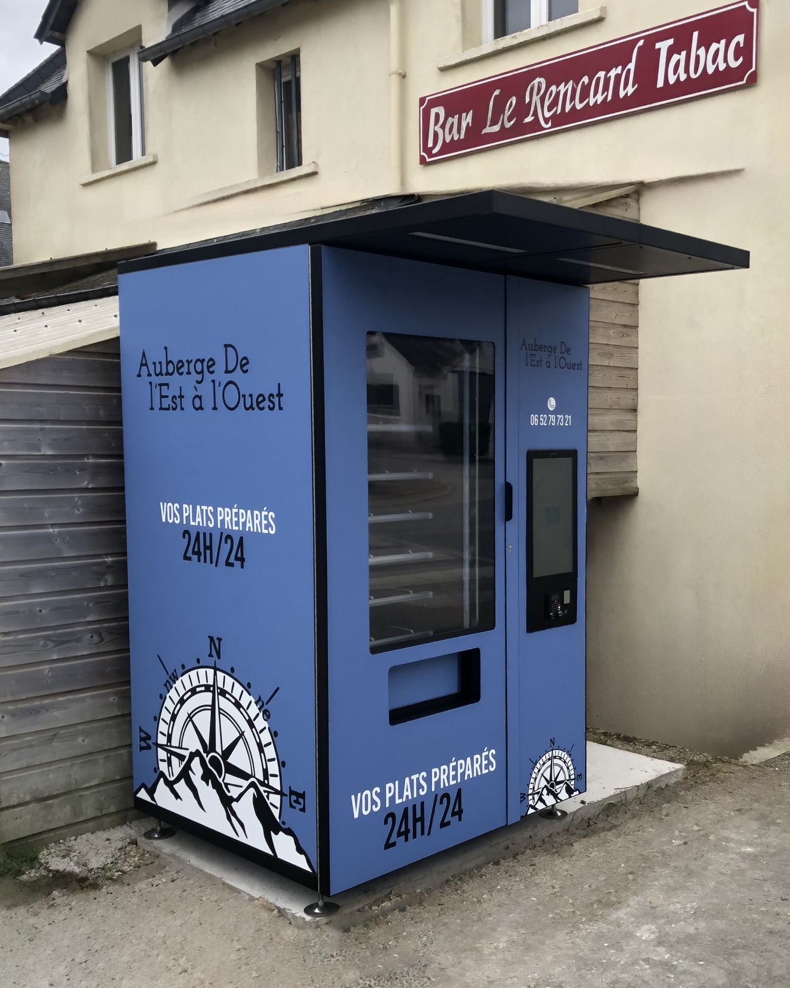 Distributeur automatique extérieur pour restaurant_3
