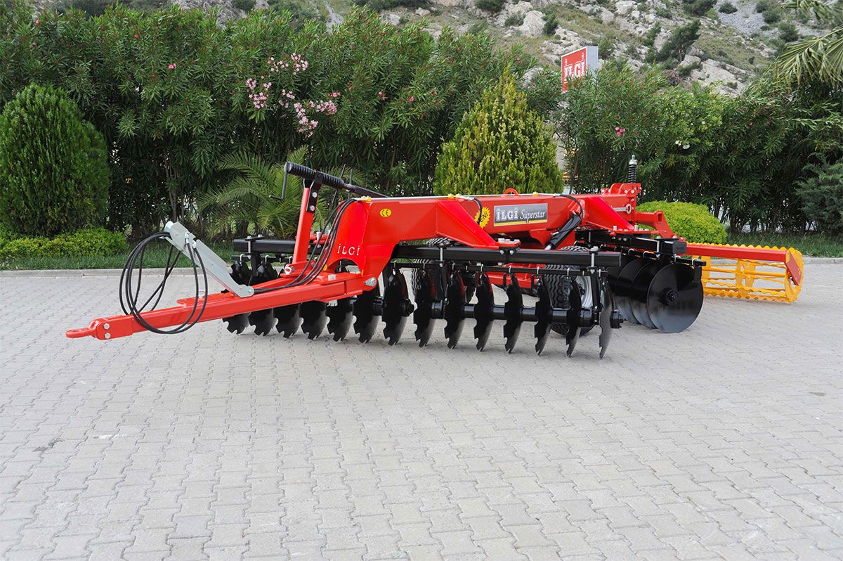 Outil agricole avec disques de 560 mm, 610 mm ou 660 mm