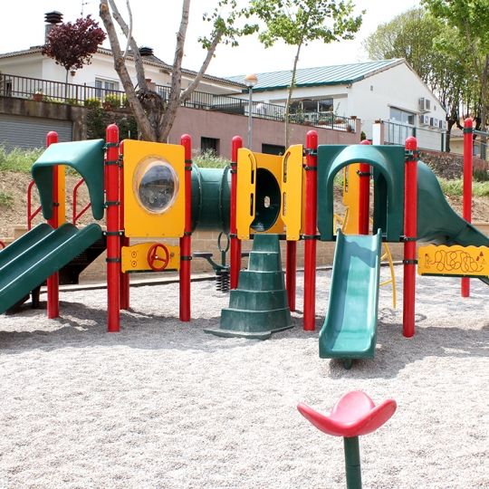 Playbooster - structure pour aire de jeux - Urbadis - acier et aluminium, résistance à 3.866,88 kg/cm²_3