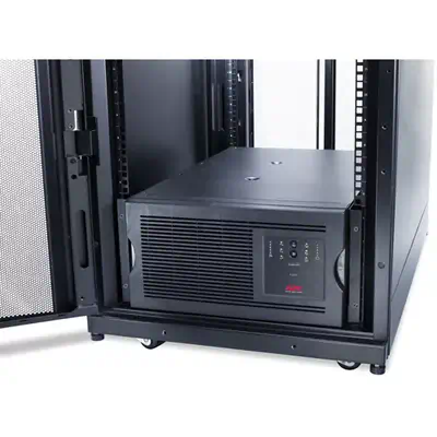 APC Smart-UPS SUA5000RMI5U - 5000 VA, 8x C13, 2x sorties C19, NMC_3
