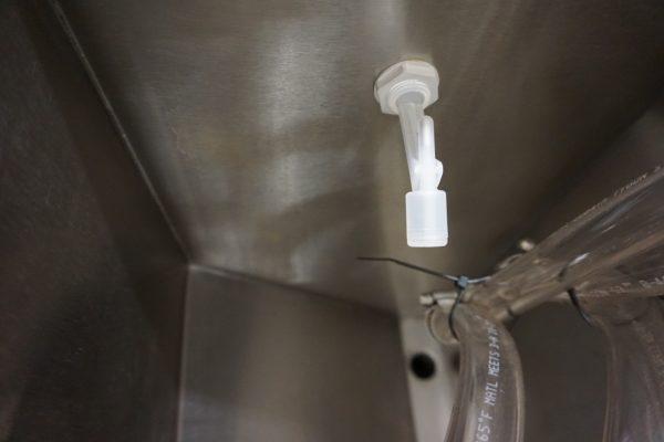 EcoFill - remplisseuse liquide à pression - technologie avancée pour fluides, moussants et semi-visqueux_3