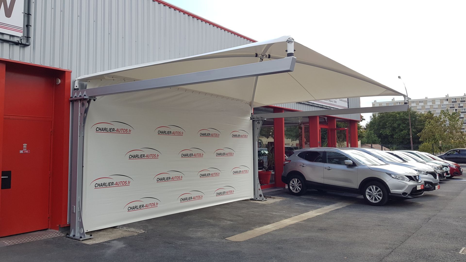 Abris auto avec configuration adaptative, qualité inégalée et montage clé en main - Koman Groupe_3