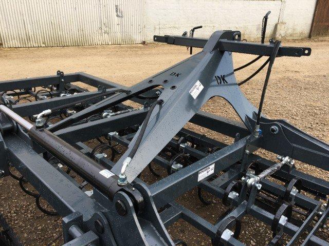 Vibroculteur NC DKH 6.3m - Occasion - Largeur 6,3m - Repliage hydraulique - 4 rangées de dents - Année 2022_3
