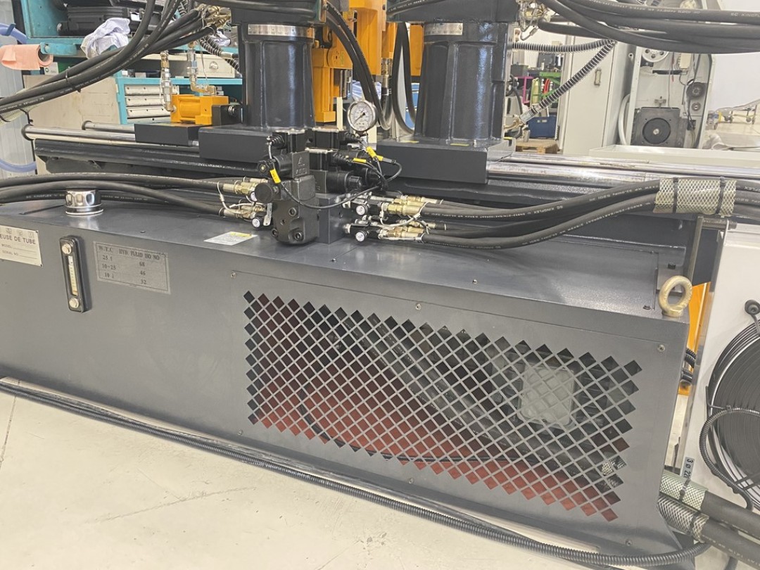 Cintreuse double têtes CSM - F - Compacte, rigide et haute qualité de cintrage_3