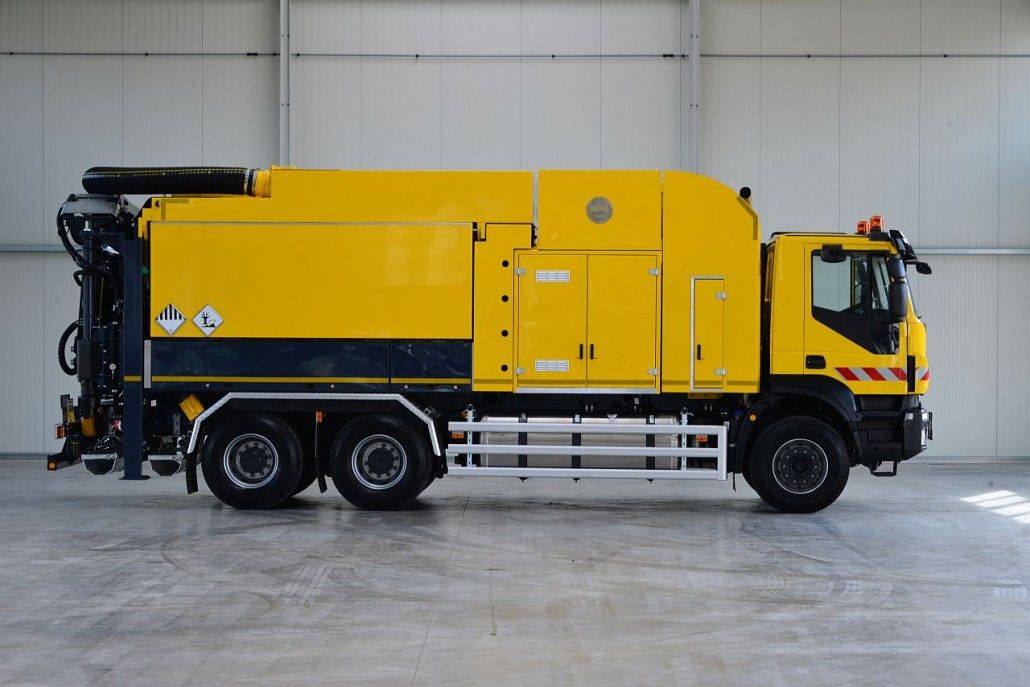 Camions aspirateurs Dino6/8 MTS - 4,5 m³/min, 8m³ - 9,4 x 2,5 x 3,7 m_3